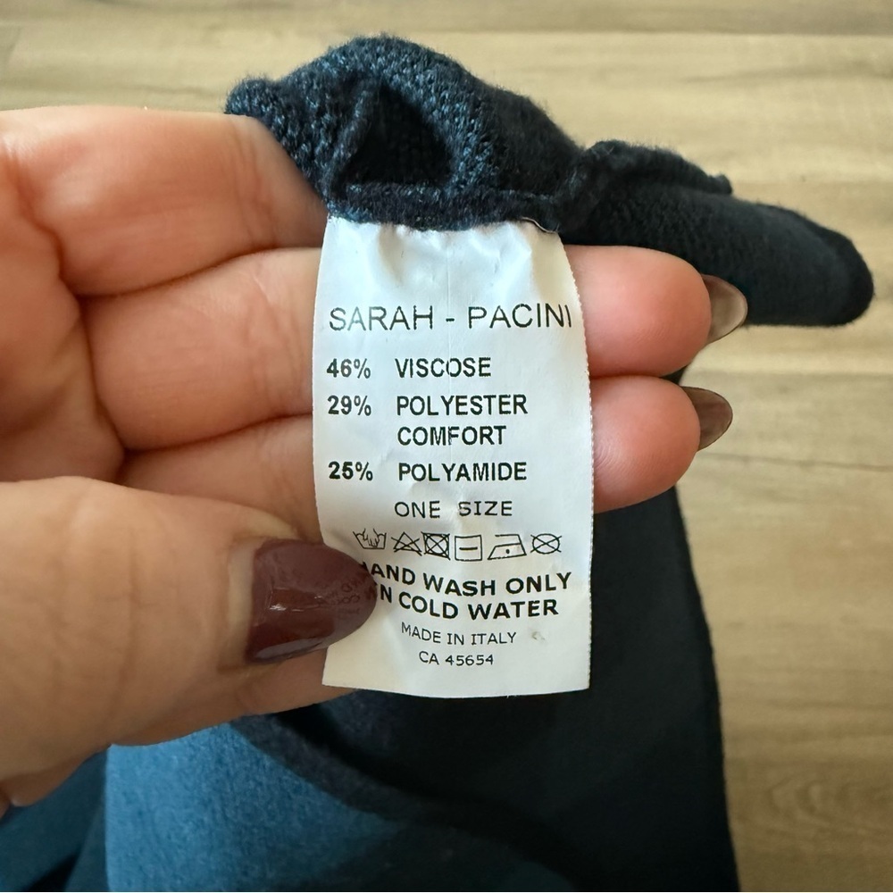 Sarah Pacini blue & black plaid v-neck sweater - One Size - Picture 7 of 7